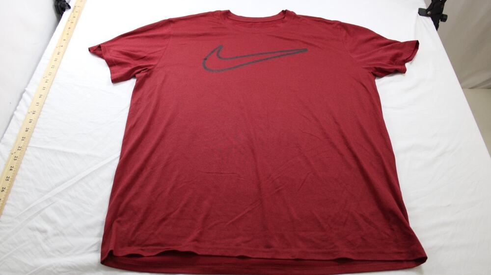 Nike T-Shirt the Tee Dri-FIT Mens XL Red Crew Neck Short Sleeve Moisture Wicking